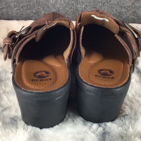 CROCS Brown Leather Clogs Mules with Buckle Sz 8 - Picture 9 of 11